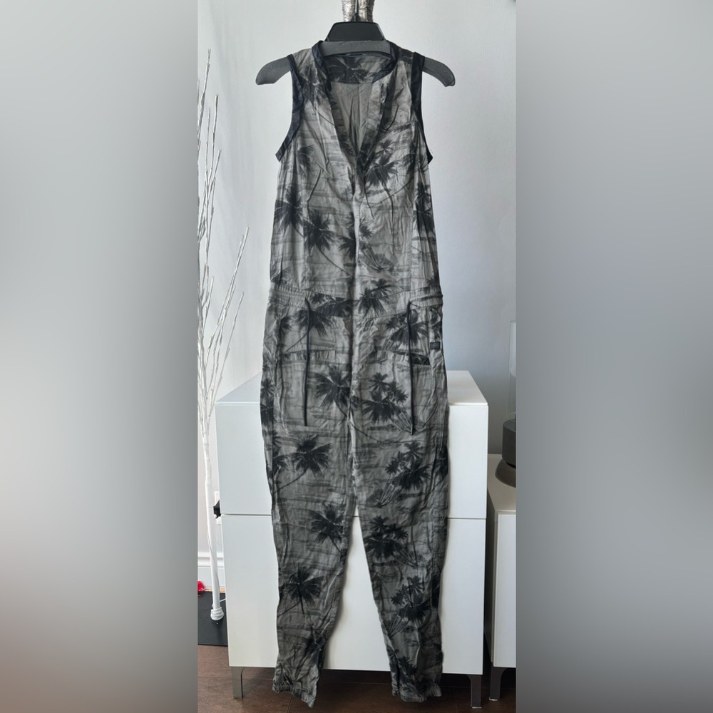 New💥G-Star Jumpsuit, size XS